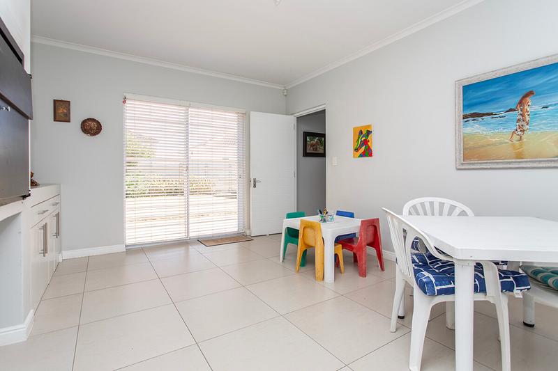 3 Bedroom Property for Sale in Sunningdale Western Cape